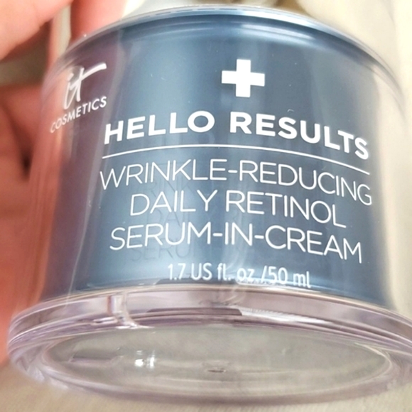 🆕️ IT Hello Results Wrinkle-Reducing Daily Retinol Serum-In-Cream 1.7 US fl oz - Picture 3 of 5